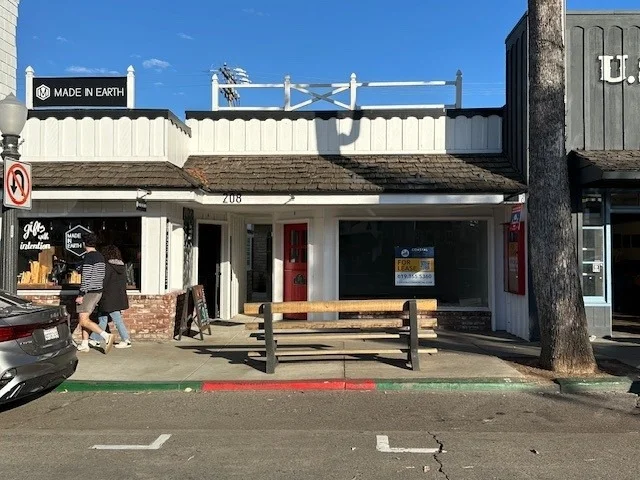 208 Marine Ave