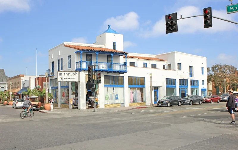 200 Main & 804 Balboa Blvd