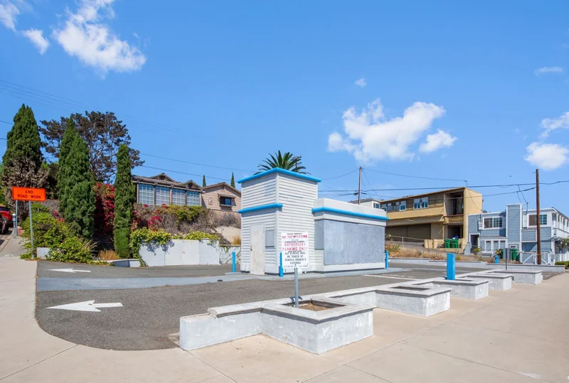 980 N. Coast hwy